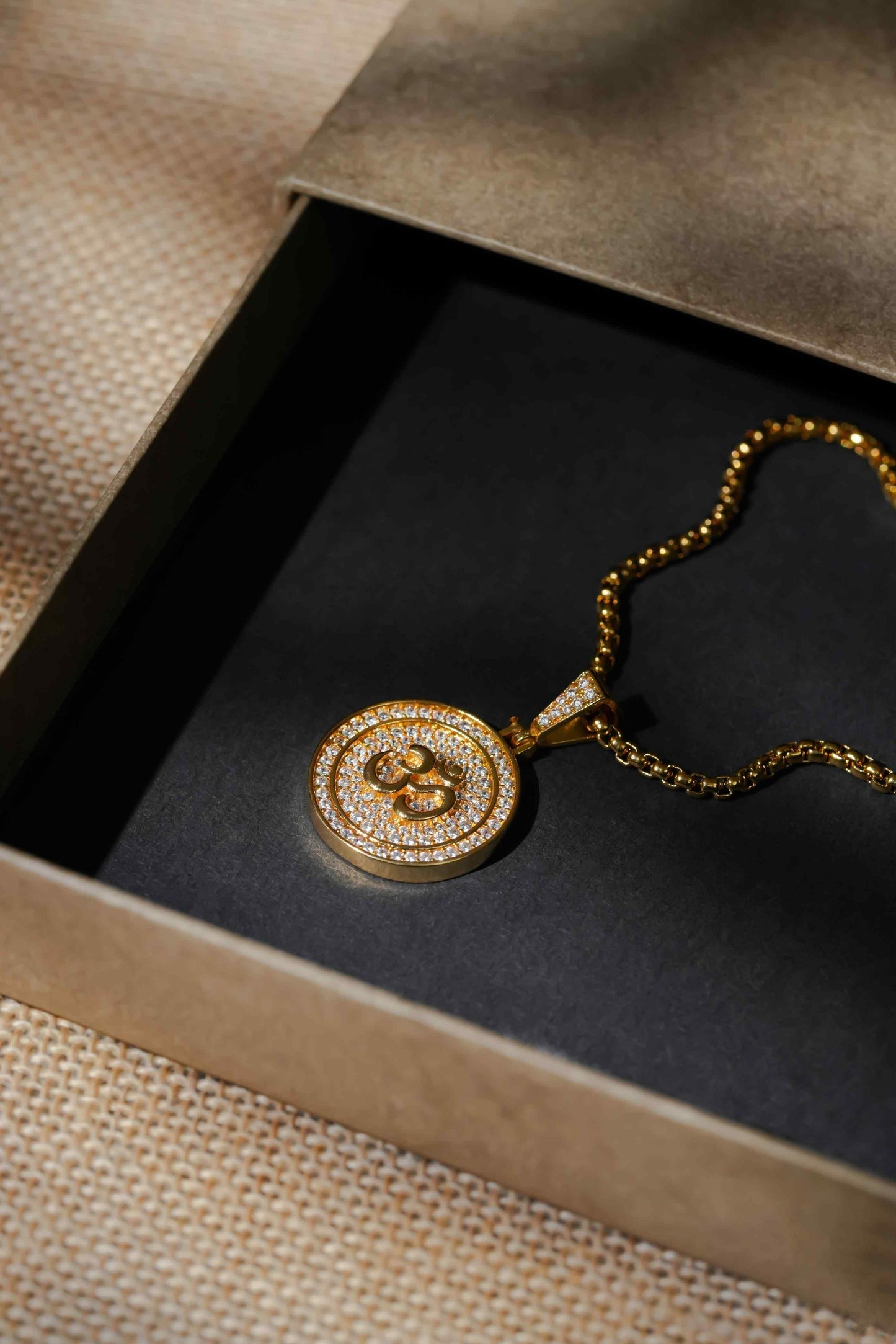 Om Symbol Pendant With Chain - Harappakart